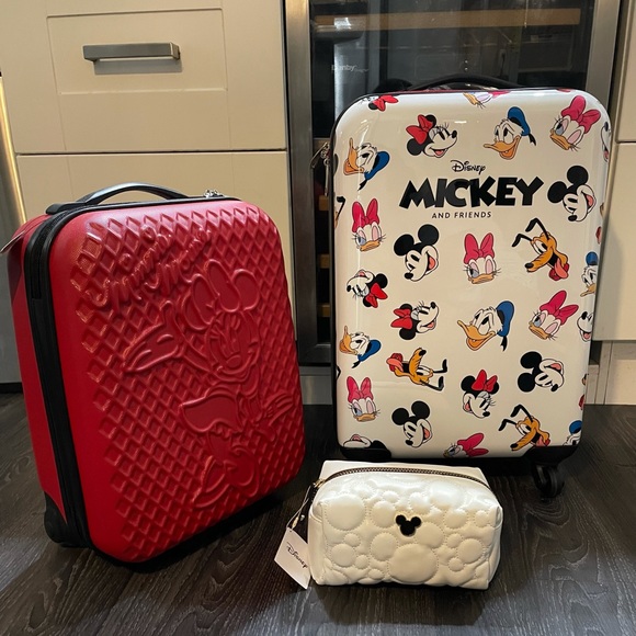 Disney Bags Nwt Mickey And Friends Cabin Luggageminnie Mouse Mini